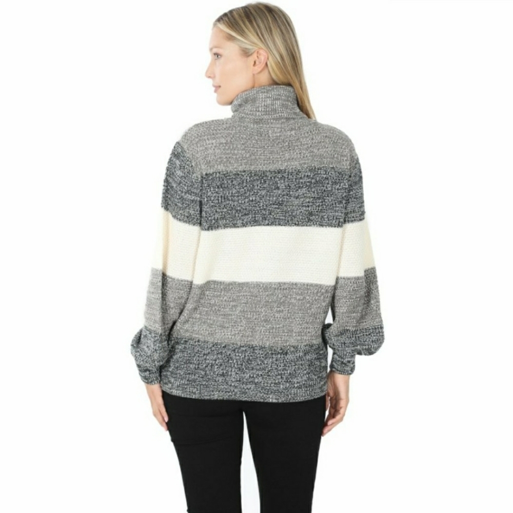 Color Block Turtleneck Sweater - Picture 2 of 3